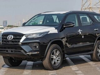 2026 Toyota Fortuner II Рестайлинг, чёрный, 5200000 рублей, вид 1