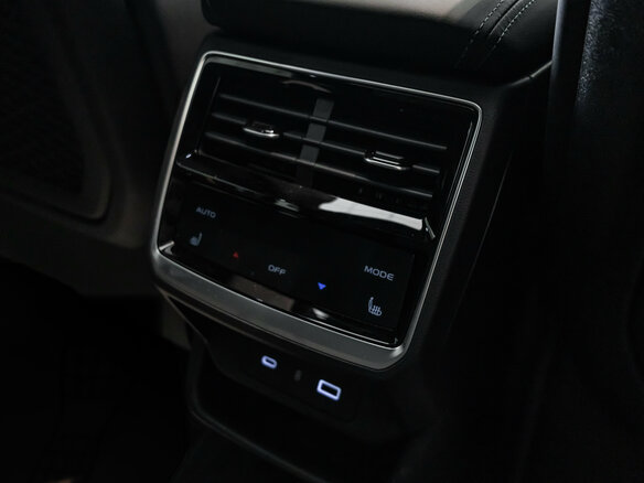 2025 Geely Monjaro I, белый, 4954990 рублей - вид 21