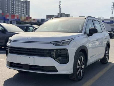 2026 GAC Trumpchi GS4 III, серый, 2350000 рублей, вид 5
