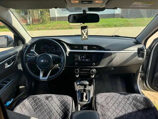2021 Kia Rio X IV Рестайлинг, серый, 1520000 рублей, вид 5