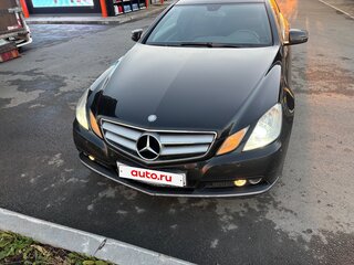 2011 Mercedes-Benz E-Класс 200 7G-Tronic IV (W212, S212, C207), чёрный, 1279000 рублей, вид 1