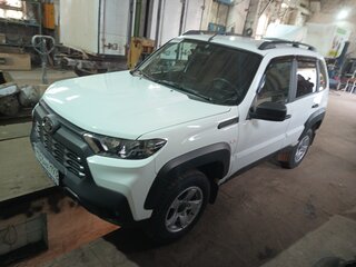 2024 Lada (ВАЗ) Niva Travel I, белый, 1400000 рублей, вид 1