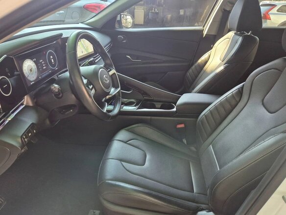 2023 Hyundai Avante VII Рестайлинг, белый, 1670000 рублей - вид 5