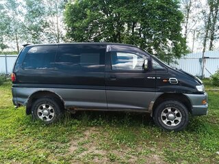 2001 Mitsubishi Delica IV, зелёный, 600000 рублей, вид 2