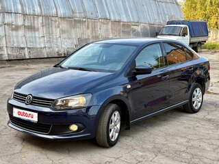 2013 Volkswagen Polo V, синий, 897000 рублей, вид 3