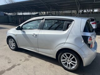 2012 Chevrolet Aveo II, серебристый, 400000 рублей, вид 4