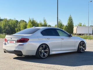 2014 BMW 5 серии 530d xDrive VI (F10/F11/F07) Рестайлинг, белый, 2600000 рублей, вид 4