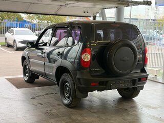 2011 Chevrolet Niva I Рестайлинг, чёрный, 399000 рублей, вид 5