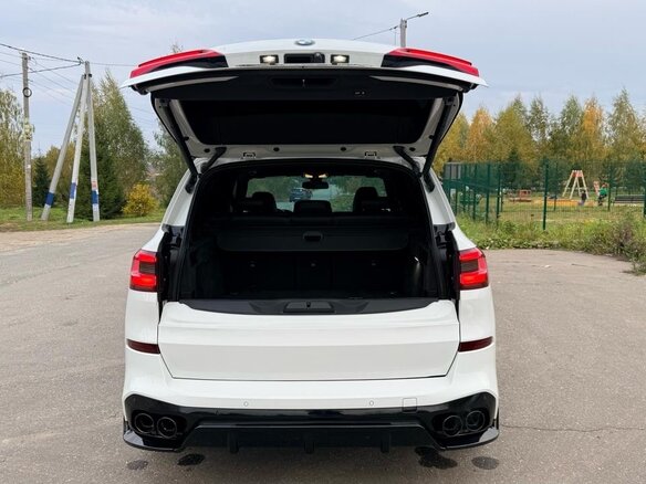 2018 BMW X5 40i IV (G05/G18), белый, 5100000 рублей - вид 4