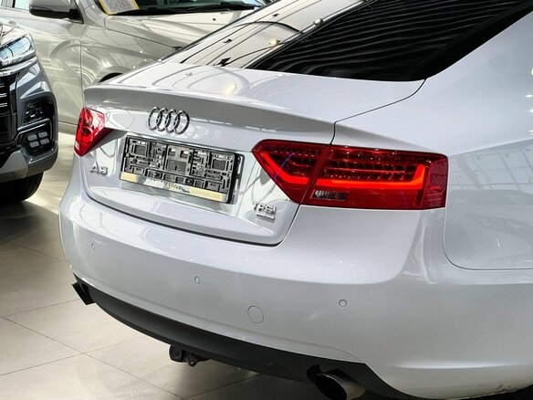2012 Audi A5 I (8T) Рестайлинг, белый, 1600000 рублей - вид 11