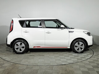 2016 Kia Soul II, белый, 1319700 рублей, вид 4