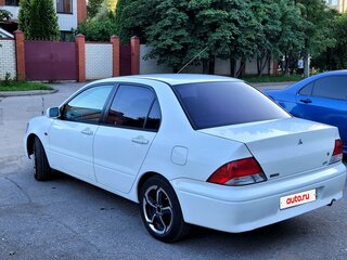 2001 Mitsubishi Lancer Cedia IX, белый, 270000 рублей, вид 3
