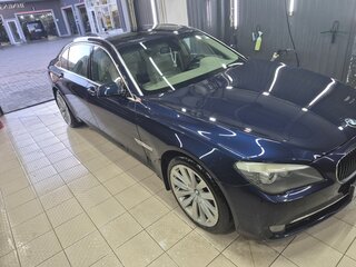 2011 BMW 7 серии Long 750Li xDrive V (F01/F02/F04), синий, 1350000 рублей, вид 5