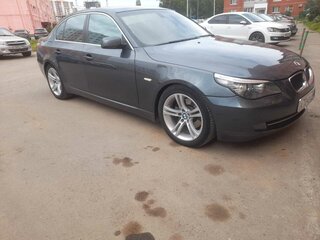 2008 BMW 5 серии 530xi V (E60/E61) Рестайлинг, серый, 1650000 рублей, вид 4