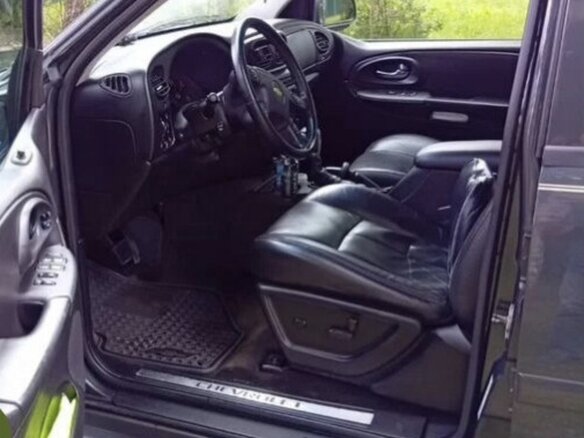2007 Chevrolet TrailBlazer I Рестайлинг, серый, 750000 рублей - вид 3