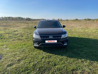 2018 Volkswagen Tiguan Allspace II, чёрный, 2499999 рублей, вид 2