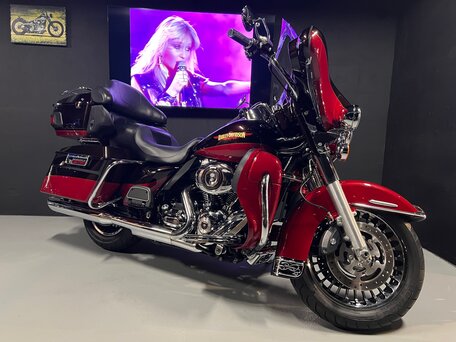 2010 Harley-Davidson Electra Glide, красный, 930000 рублей, вид 1