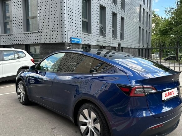 2021 Tesla Model Y Long Range I, синий, 3749999 рублей - вид 7
