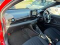 2021 Toyota Yaris IV, красный, 699776 рублей - вид 5