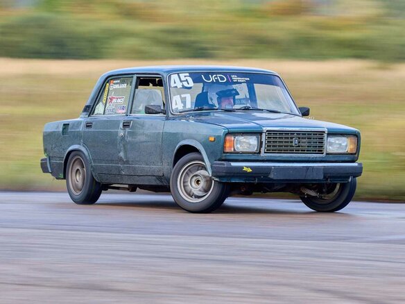 2010 Lada (ВАЗ) 2107, серый, 450000 рублей - вид 26