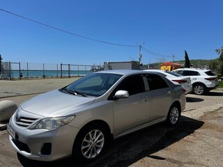 2012 Toyota Corolla X (E140, E150) Рестайлинг, серебристый, 1220000 рублей, вид 3