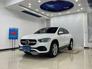 2022 Mercedes-Benz GLA 180 II (H247), белый, 2050000 рублей, вид 1