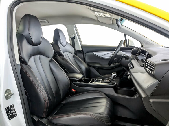 2024 BAIC U5 Plus, жёлтый, 720000 рублей - вид 22