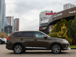 2015 Mitsubishi Outlander III Рестайлинг, коричневый, 1960200 рублей, вид 3