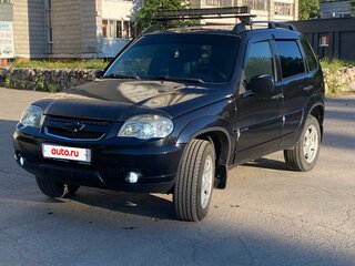 2010 Chevrolet Niva I Рестайлинг, чёрный, 450000 рублей, вид 3