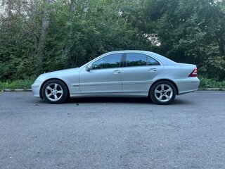 2007 Mercedes-Benz C-Класс 220 II (W203) Рестайлинг, серебристый, 749000 рублей, вид 5