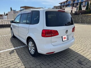 2011 Volkswagen Touran I Рестайлинг 2, белый, 1250000 рублей, вид 3