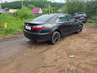 2014 Toyota Camry VII (XV50) Рестайлинг, чёрный, 1550000 рублей, вид 4