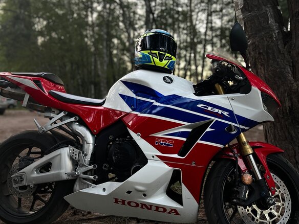 2013 Honda CBR 600RR, белый, 640000 рублей - вид 2
