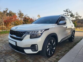 2023 Kia Seltos I, белый, 1853000 рублей, вид 1