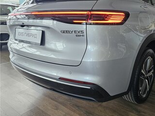 2026 Geely EX5 Гибрид EM-R, серебристый, 3795520 рублей, вид 5