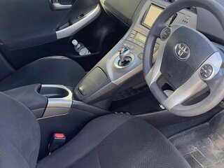 2014 Toyota Prius III Рестайлинг (XW30), серый, 1100000 рублей, вид 5