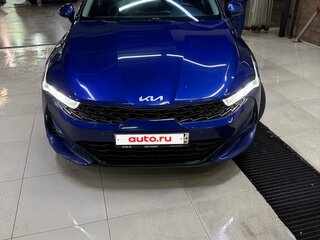 2023 Kia K5 III, синий, 2300000 рублей, вид 2