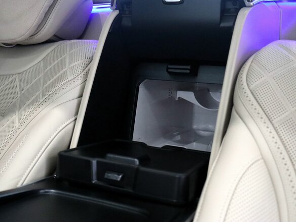 2015 Mercedes-Benz Maybach S-Класс 500 I (X222), чёрный, 5800000 рублей - вид 36