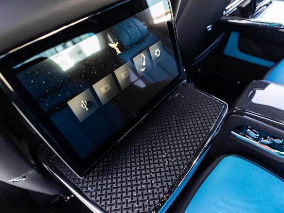 2025 Rolls-Royce Cullinan Black Badge I Рестайлинг (Series II), чёрный, 59990000 рублей - вид 35