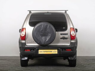 2018 Chevrolet Niva I Рестайлинг, коричневый, 899000 рублей, вид 4