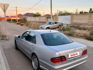 1997 Mercedes-Benz E-Класс 280 II (W210, S210), серебристый, 625000 рублей, вид 5