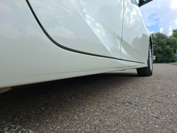 2017 Toyota Prius PHV ZVW52 IV (XW50), белый, 1850000 рублей - вид 16