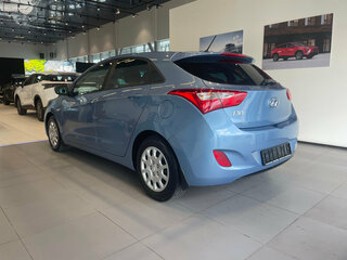 2014 Hyundai i30 II, голубой, 880000 рублей, вид 4