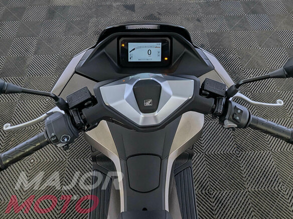 2026 Honda PCX 160, коричневый, 499900 рублей - вид 9