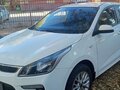2018 Kia Rio IV, белый, 1250000 рублей - вид 1