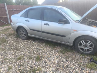 2003 Ford Focus I Рестайлинг, серебристый, 170000 рублей, вид 3