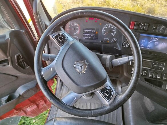 2023 Sinotruk Sitrak C7H, красный, 3031000 рублей - вид 8