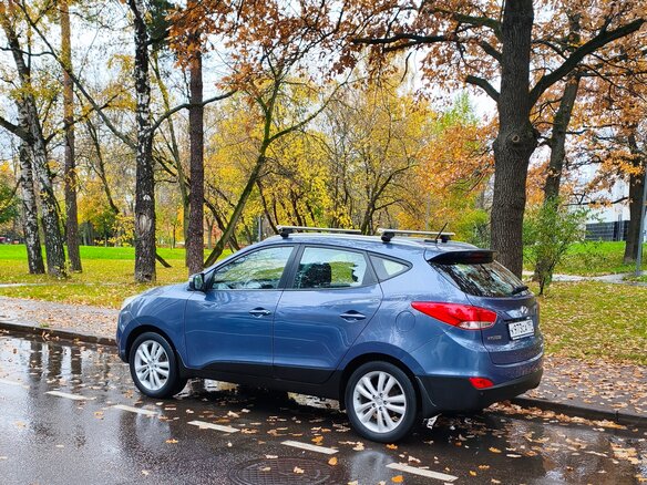 2011 Hyundai ix35 I, синий, 1450000 рублей - вид 12