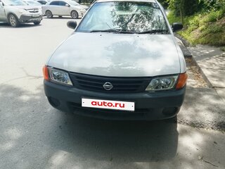 2002 Nissan AD II, белый, 175000 рублей, вид 3