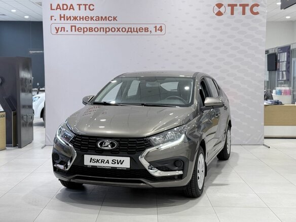 2026 Lada (ВАЗ) Iskra SW, коричневый, 1500000 рублей